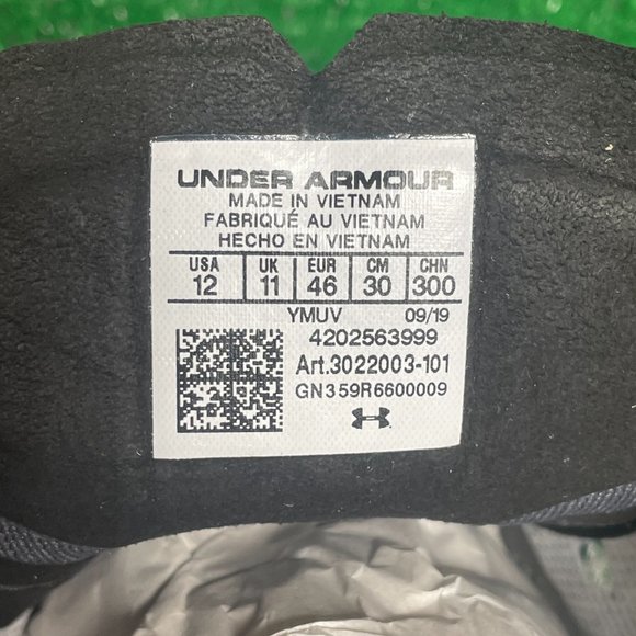 Under Armour Kick Distance 3 Mens Track Shoes Grey White 3022003-101 NEW Size 12 - Picture 6 of 6